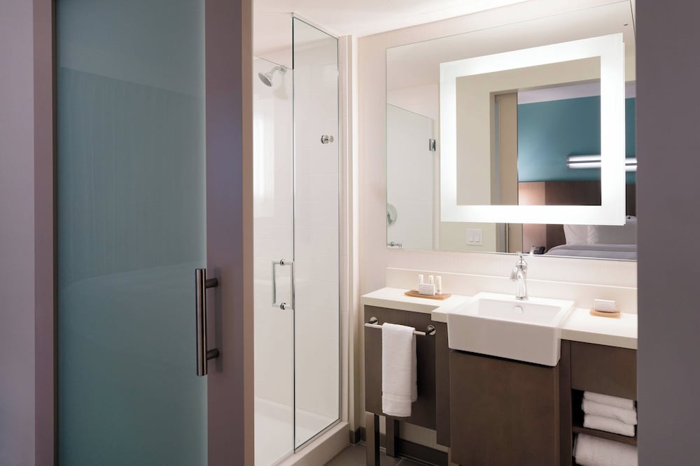 Springhill Suites San Diego Downtown Bayfront - photo 15