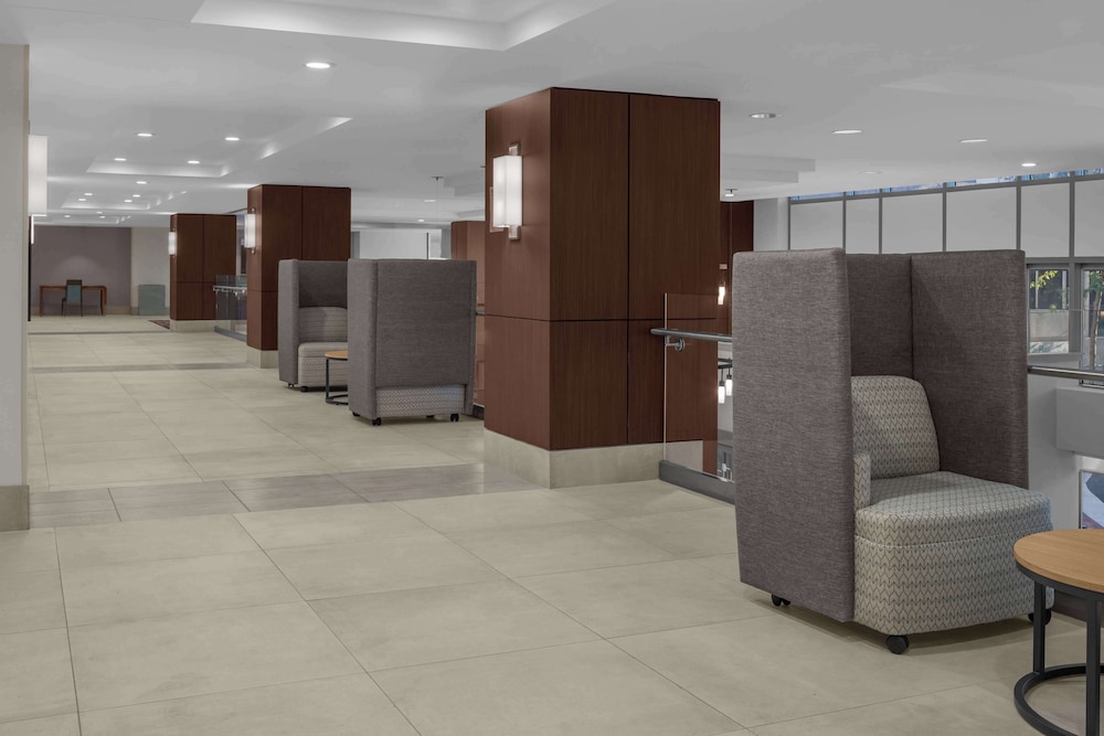 Hilton Garden Inn Bethesda Downtown - photo 3