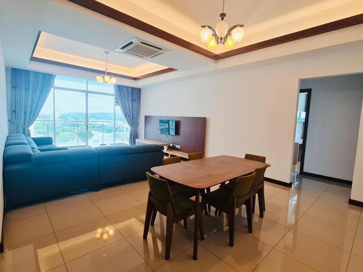 Bay Resort Condominium in Miri Sarawak — 4-Star Luxury Hotel in Miri, Malaysia