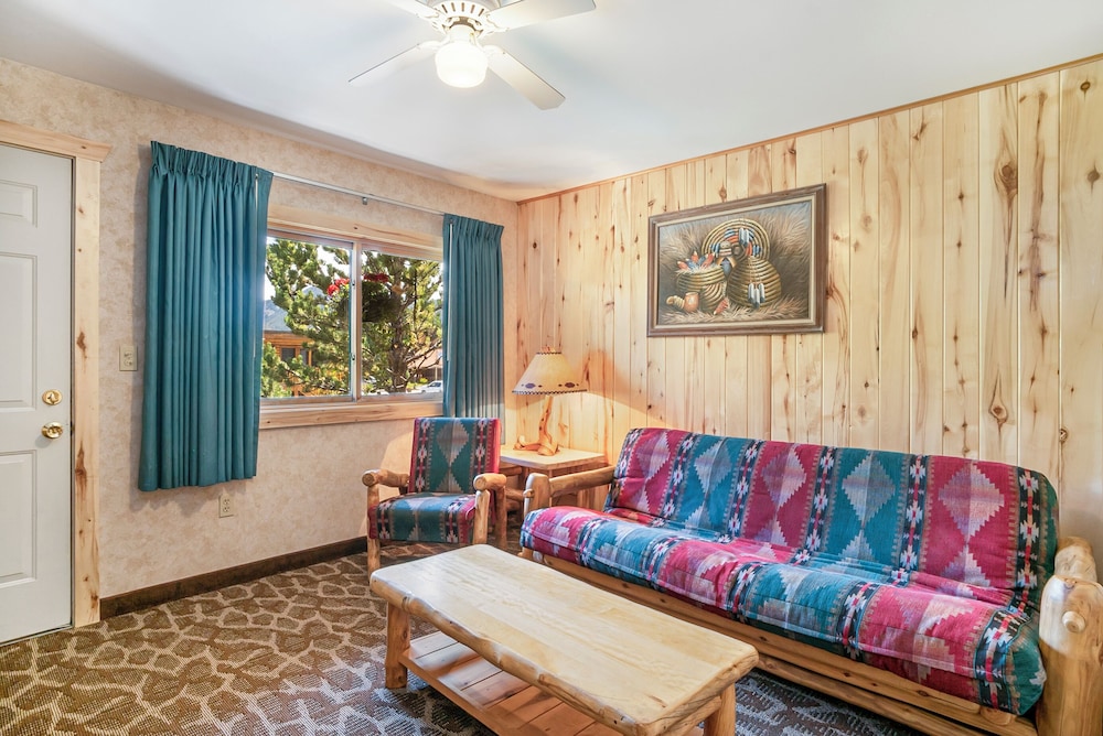 Spirit Lake Lodge - photo 20