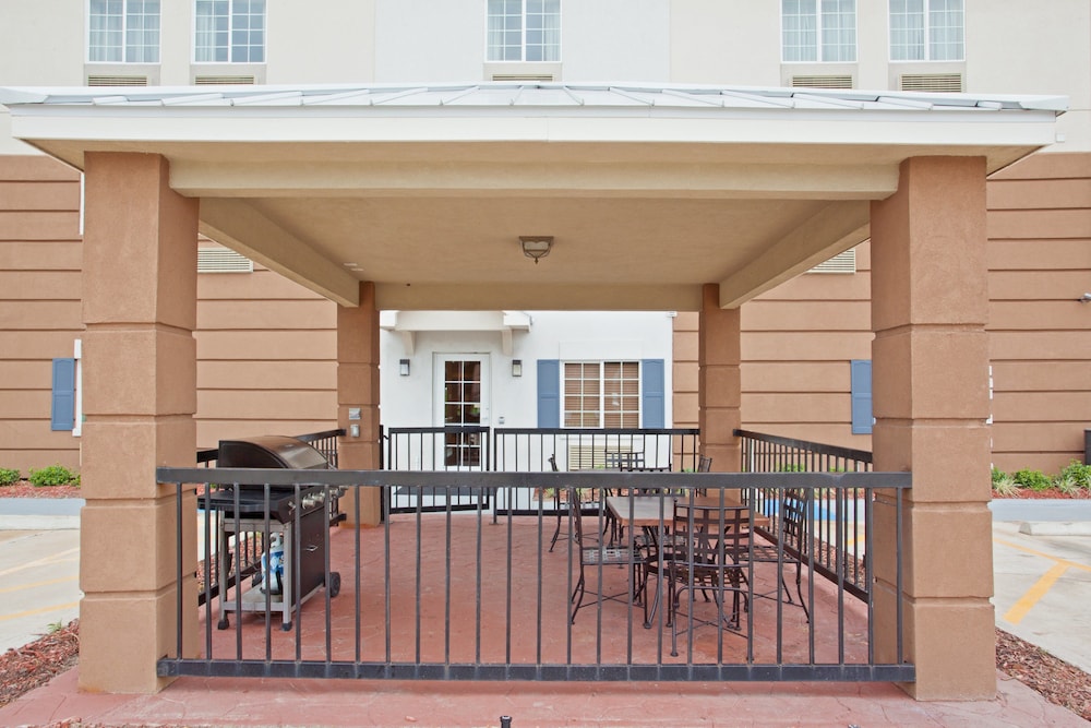 Candlewood Suites La Porte an IHG Hotel - featured photo