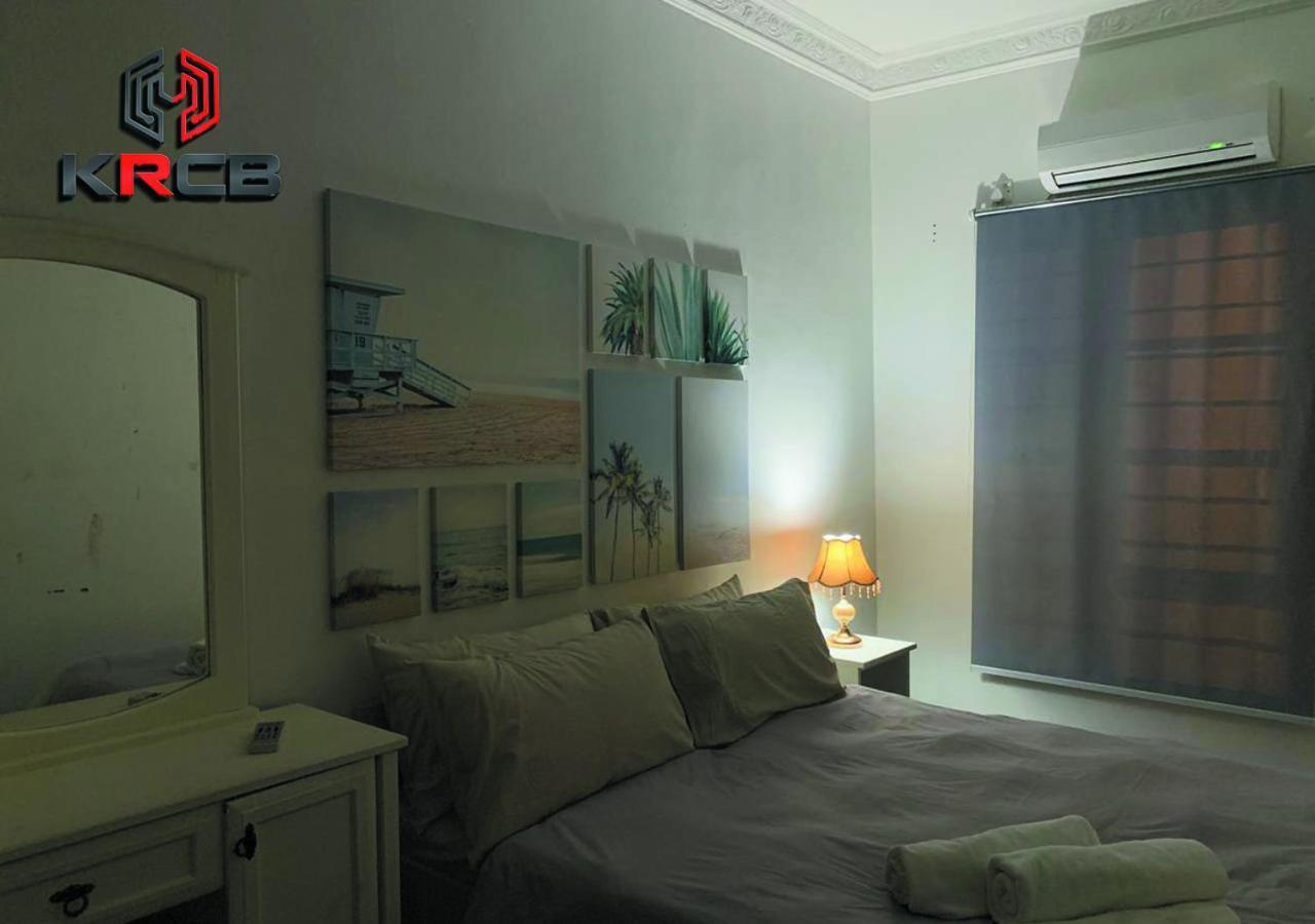 KRCB Corner Lot Holiday Home Kajang — 4-Star Luxury Hotel in Semenyih, Malaysia