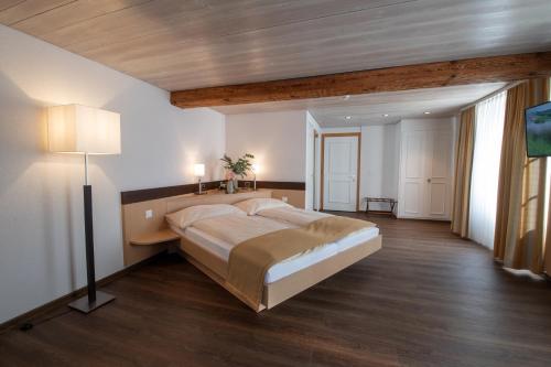 Hotel zum goldenen Kreuz — Frauenfeld — photo 2