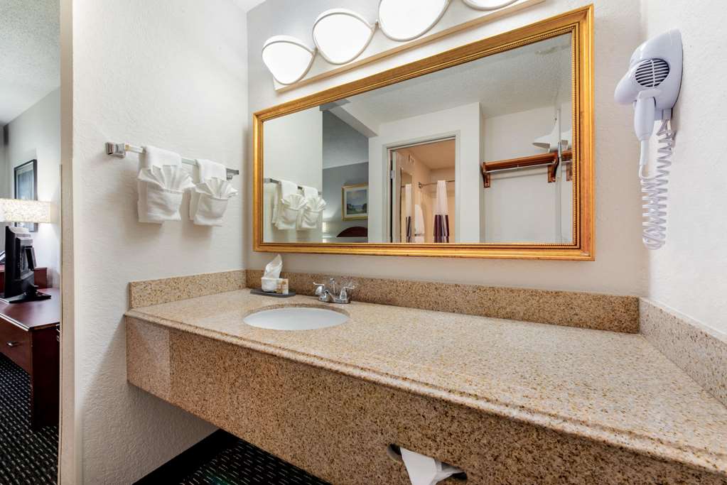 La Quinta Inn by Wyndham Ft. Lauderdale Tamarac East - photo 34