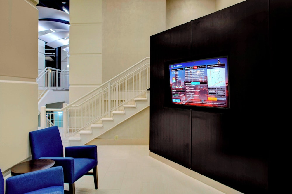 Courtyard by Marriott Columbus Downtown - photo 35