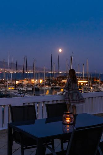 Seaside Grey Pearl Villa — 4-Star Luxury Hotel in Piraeus, Greece