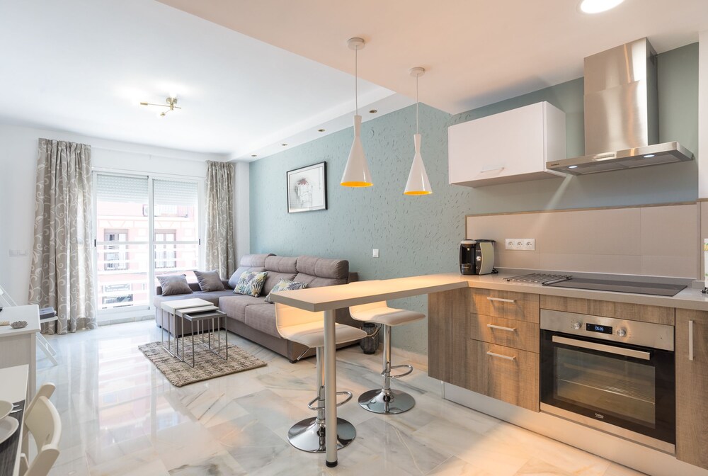 Malagasuite Deluxe City Centre — 4-Star Luxury Hotel in Malaga, Spain