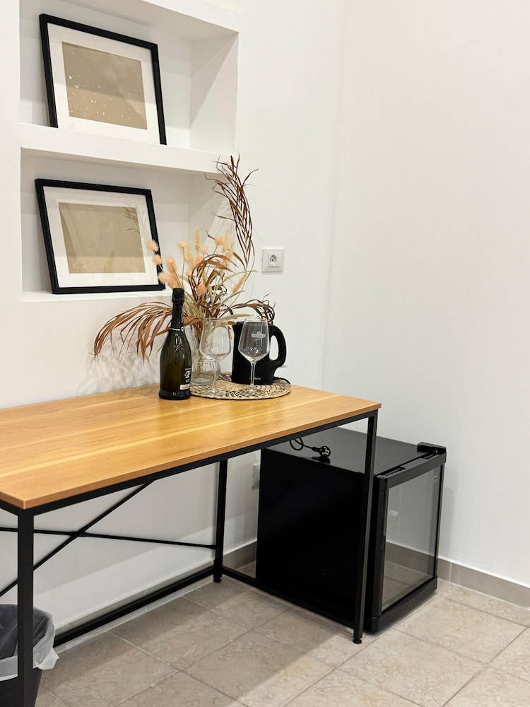 RoccaRooms - carbon neutral hotel in Catania