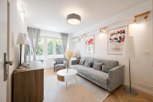 Hoża 40 Boutique City Apartment by BookingHost — 4-Star Luxury Hotel in Warsaw, Poland