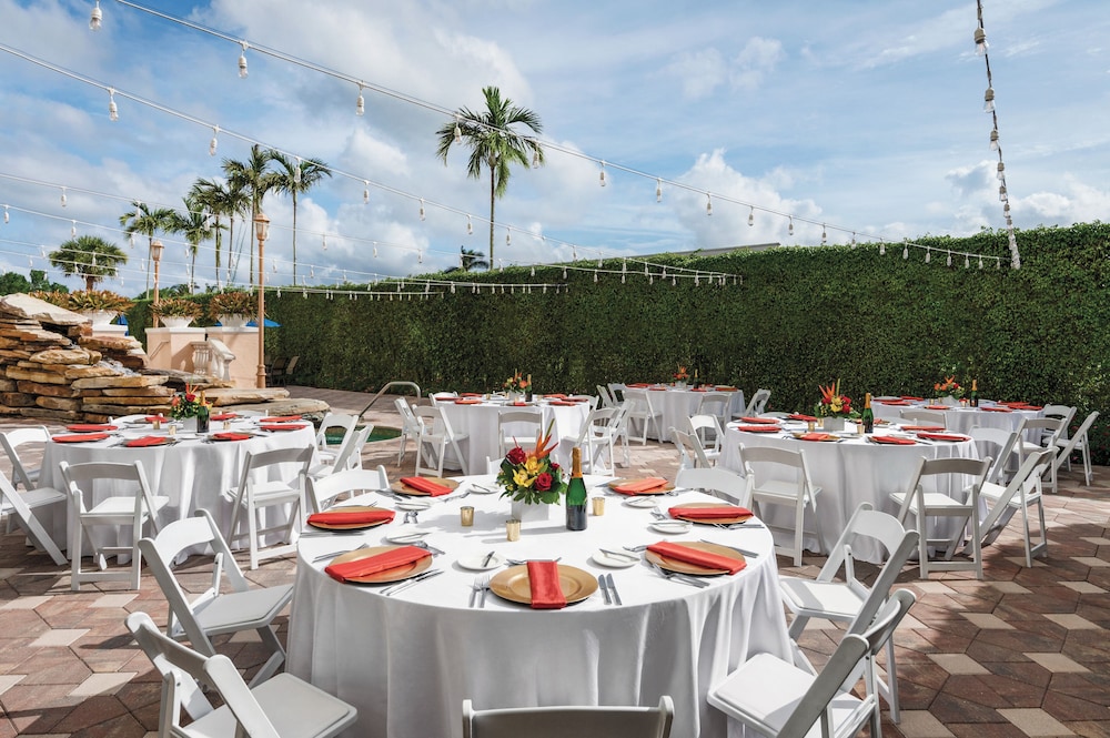 Hilton Naples - photo 33