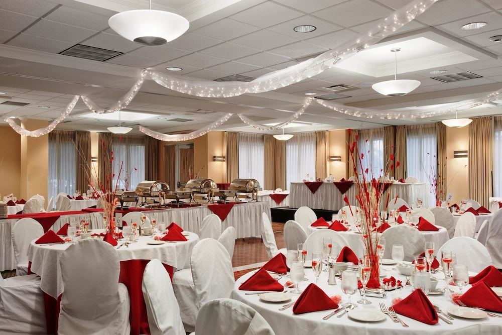 Hilton Garden Inn Syracuse - photo 48
