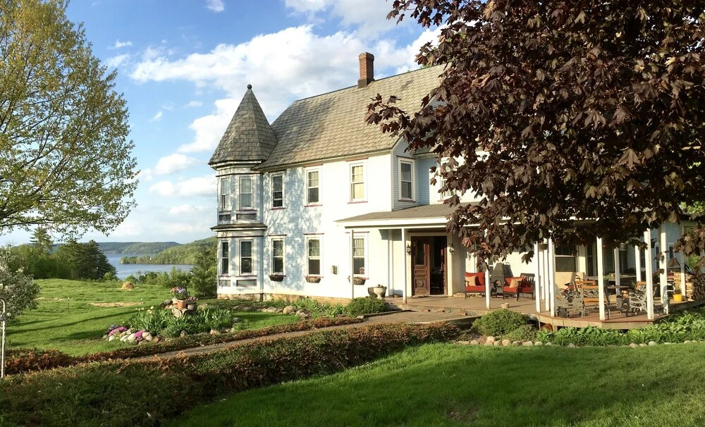The Inn on Lake Champlain - photo 20
