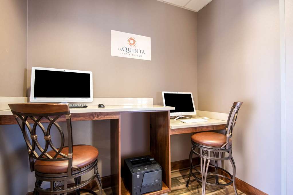 La Quinta Inn & Suites by Wyndham Durango - photo 30