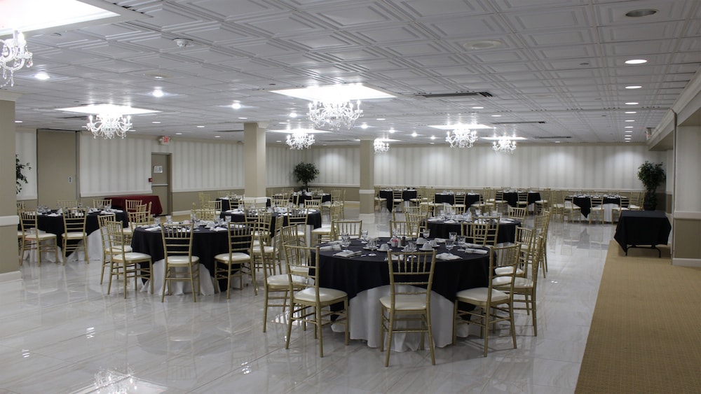 Holiday Inn Hazlet by IHG - photo 37