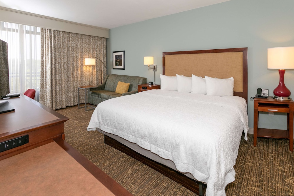 Hampton Inn & Suites Nashville Green Hills - photo 15