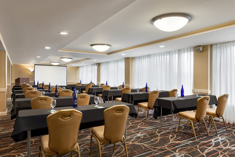 Holiday Inn Gaithersburg by IHG - photo 28