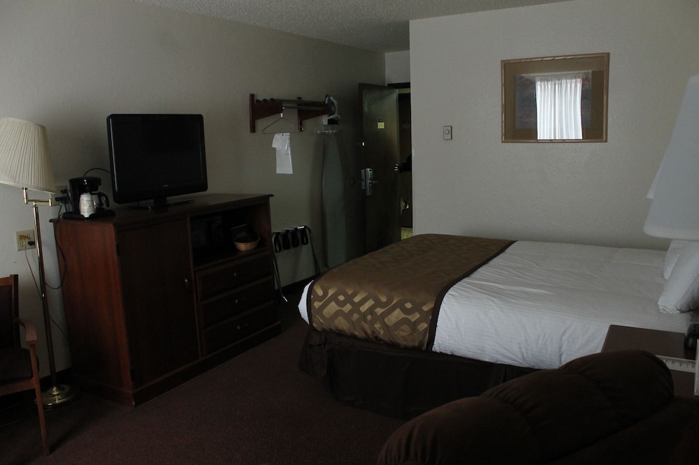 Lone Tree Inn - photo 2
