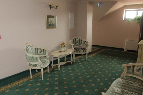 Hotel Slavia — Salonta — photo 2