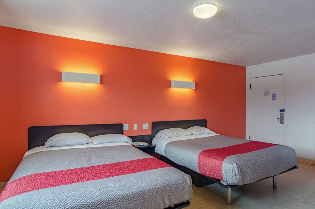 Motel 6 Riverton WY - photo 12