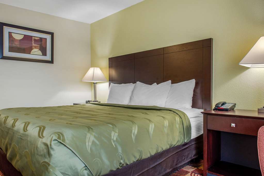 Quality Inn Bloomington near University - photo 11