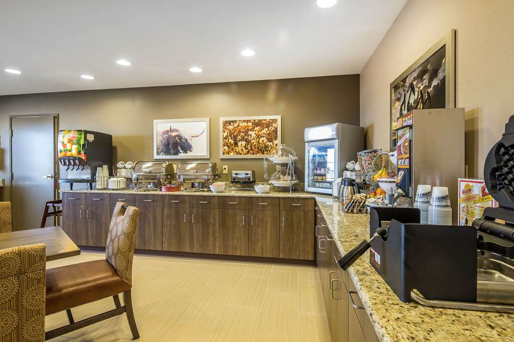 Suburban Studios Midland I 20 - photo 17