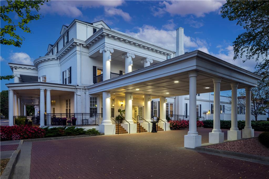 Historic Boone Tavern - photo 9
