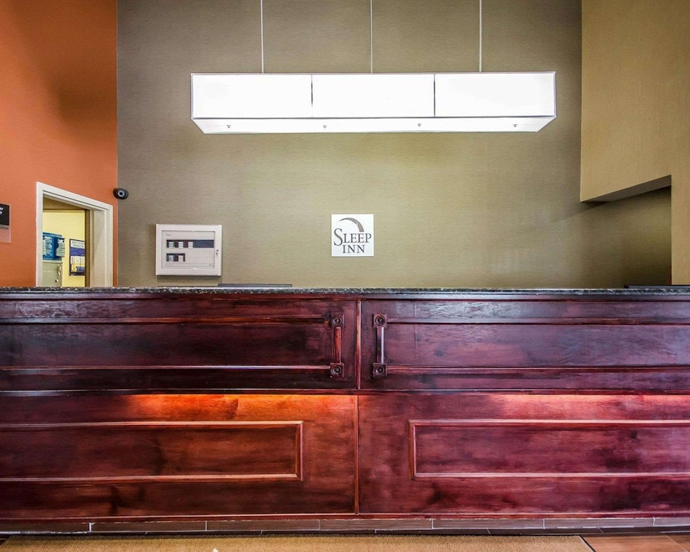 Spark by Hilton Louisville Airport - photo 7