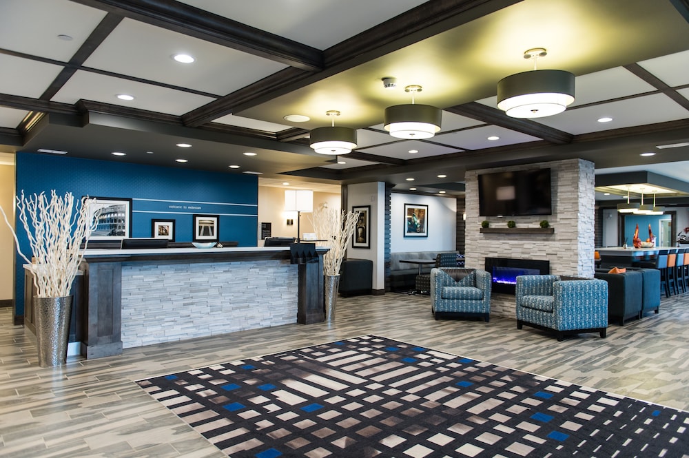 Western Star All Suites Signature Hotel — hotel in Estevan