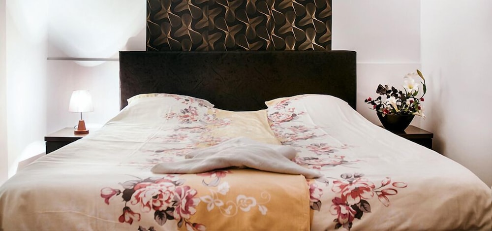 Stars Hotel - carbon neutral hotel in Bucharest