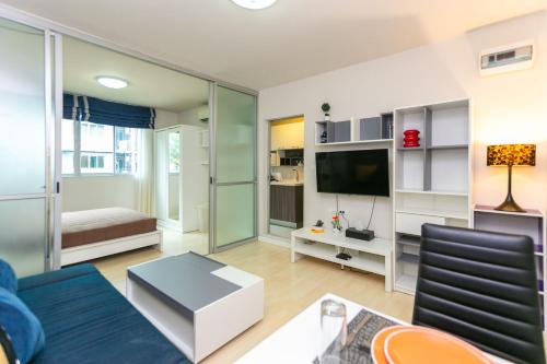 Tony DCondo in Kathu, Thailand