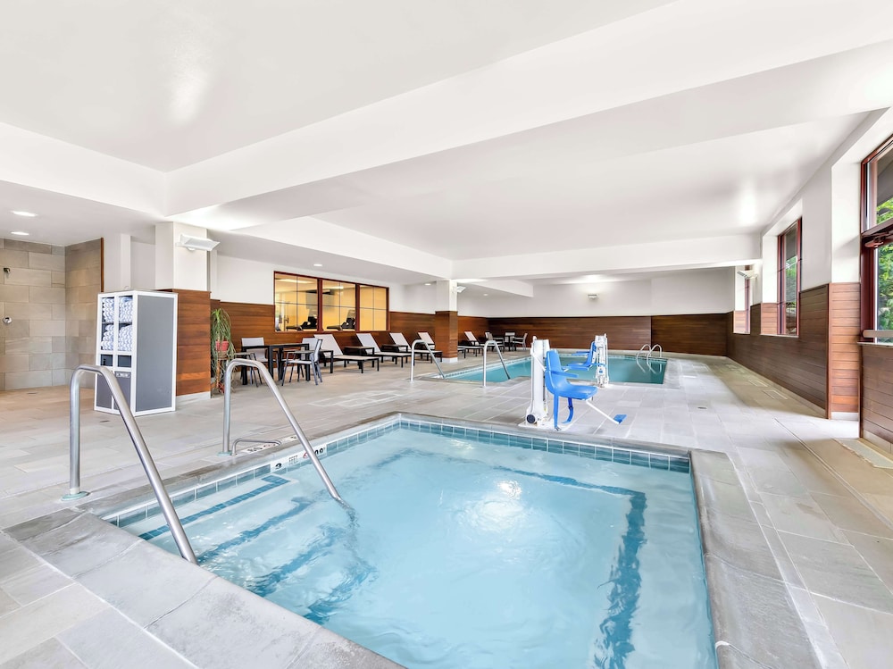 Hampton Inn & Suites Lake Placid - photo 41