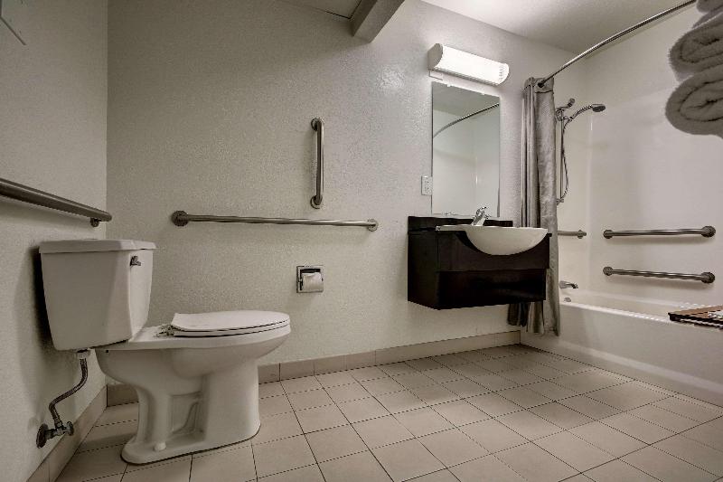 Econo Lodge Midvale UT - photo 14