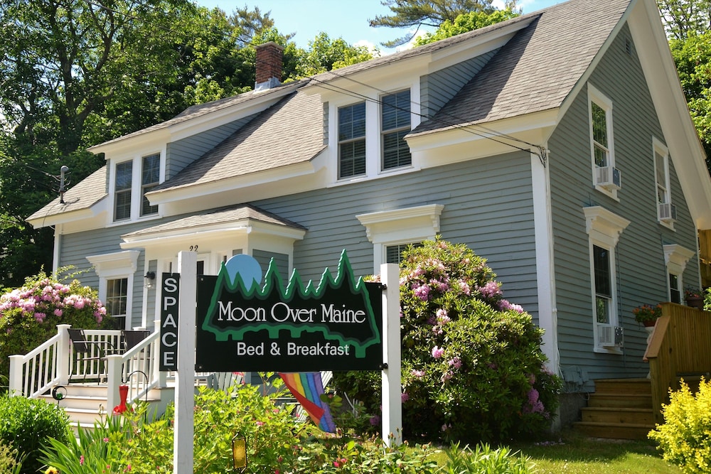 Moon Over Maine — Ogunquit