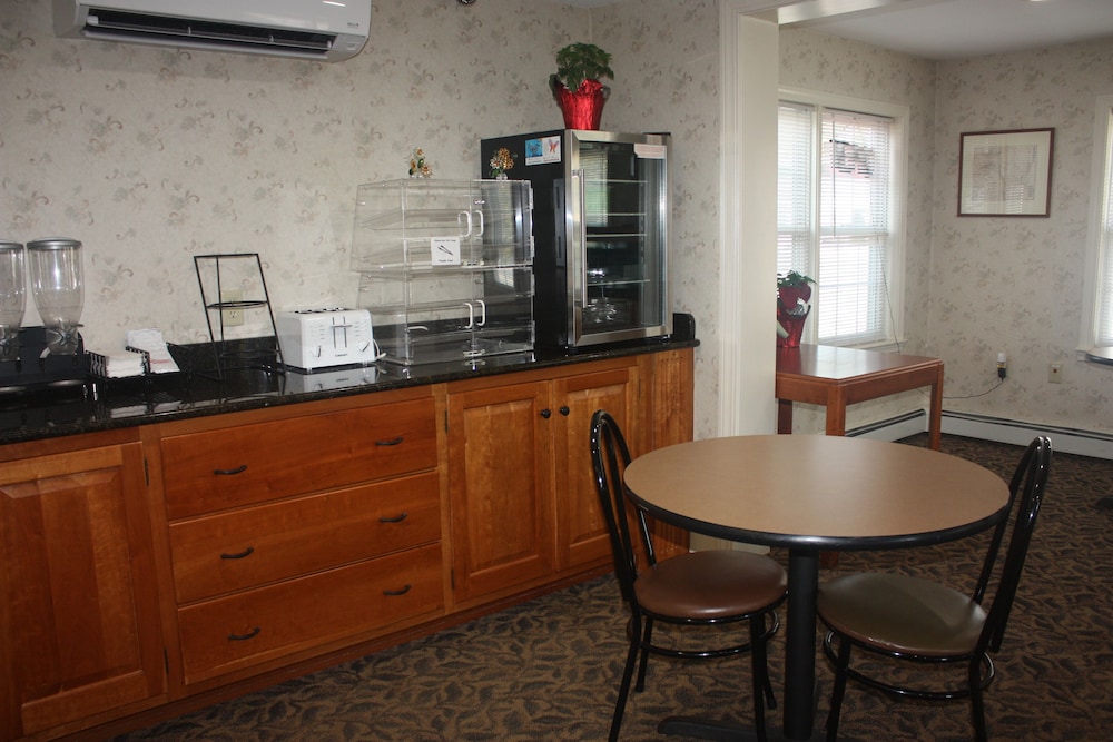 The Towne Motel - photo 4