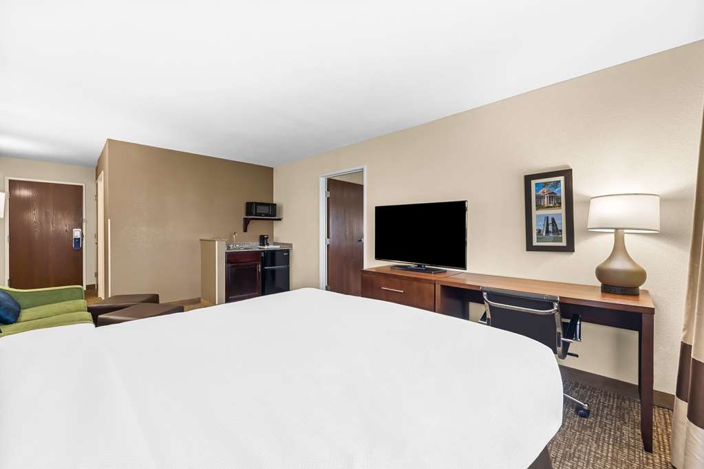 Comfort Inn & Suites Pueblo - photo 34