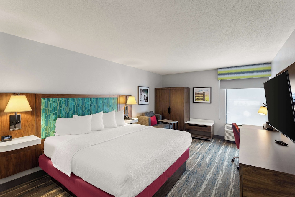Hampton Inn Bridgeport Clarksburg - photo 7