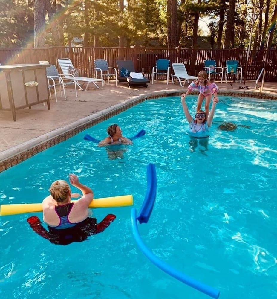 Tall Pines Inn - photo 136