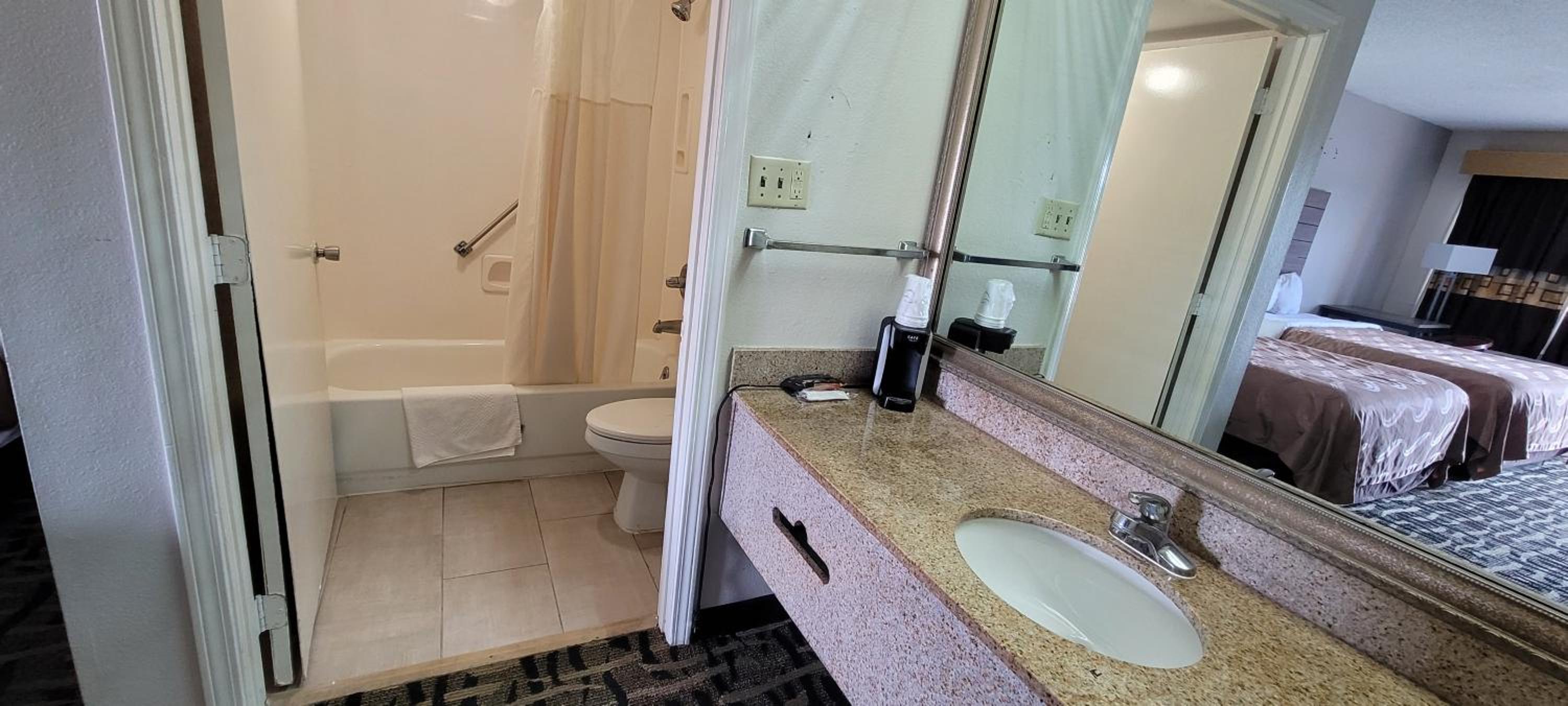 Motel 6 Maryland Heights MO - photo 26