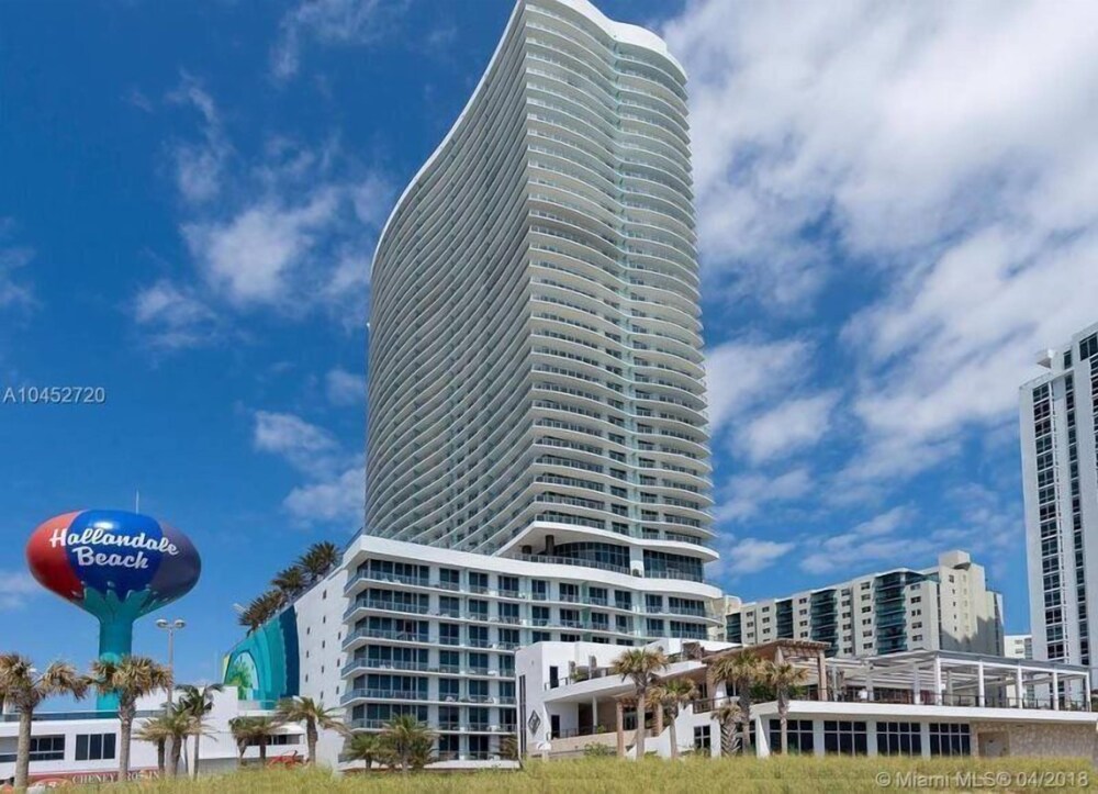 Ocean And Bay Views 1 Bed 1 Bath @ Hyde Resort - photo 35