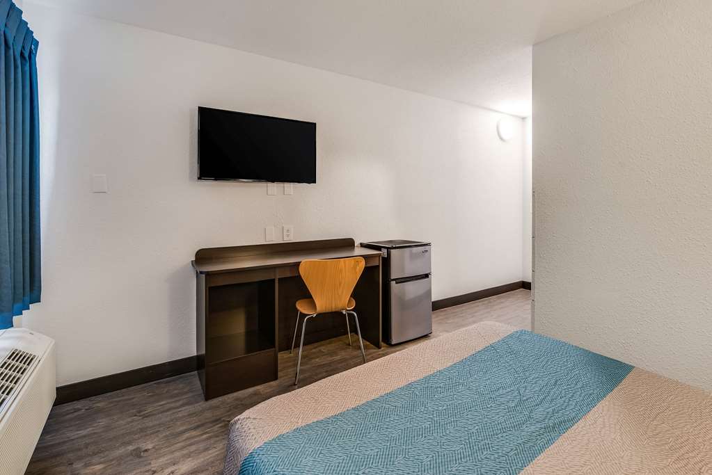 Motel 6 Fort Wayne IN - photo 12