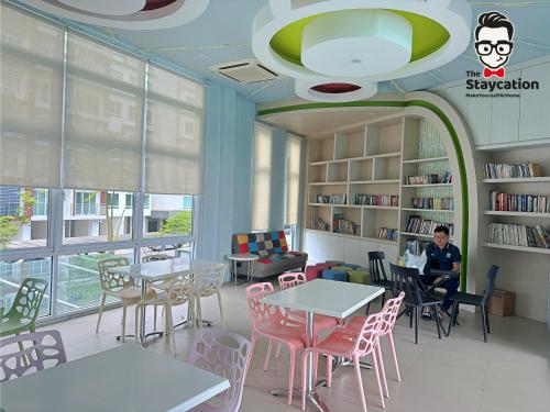 Staycation Homestay 14 P Residence kuching condo — 4-Star Luxury Hotel in Kuching, Malaysia