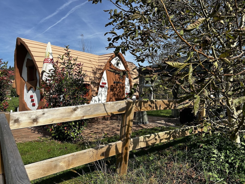 Glamping Pec Halfboard in Selnica Ob Dravi, Slovenia