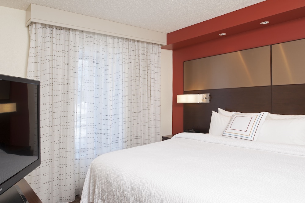 Residence Inn by Marriott Grand Rapids Airport - photo 4