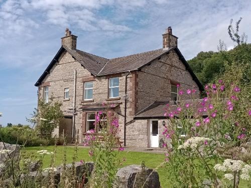 Sunnyside Farm in Unknown City, United Kingdom