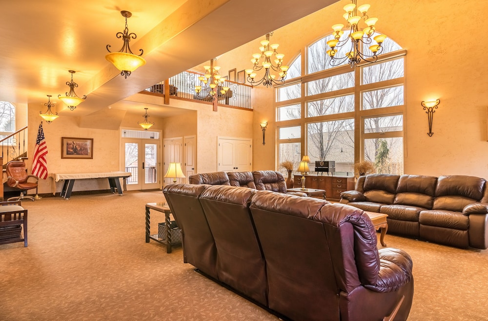 Family Crash Pad near SLC - photo 2