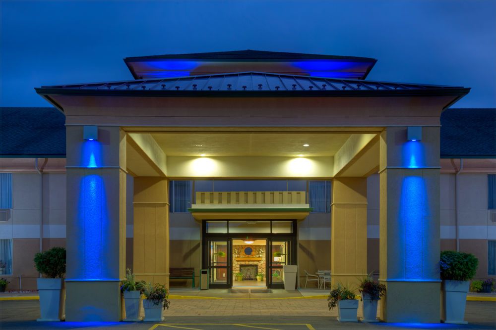 White Pine Lodge - photo 10