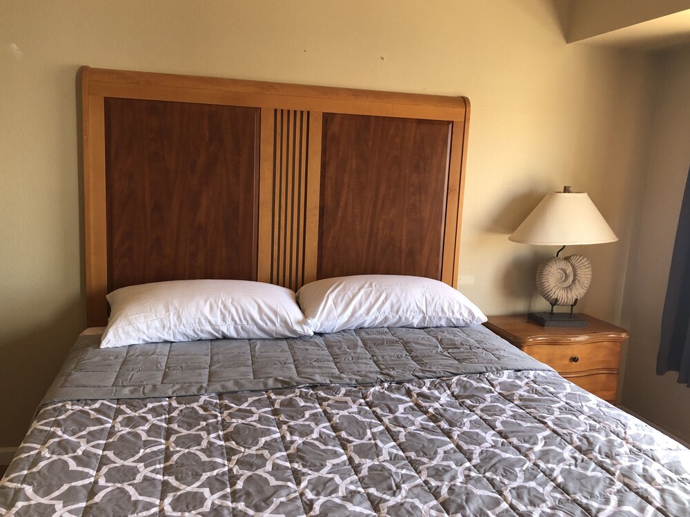 The Shores Inn and Beach Houses - photo 18