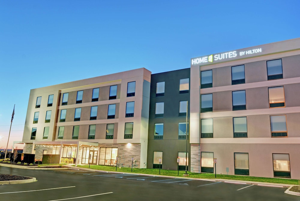 Home2 Suites by Hilton Clarksville Louisville North - photo 43