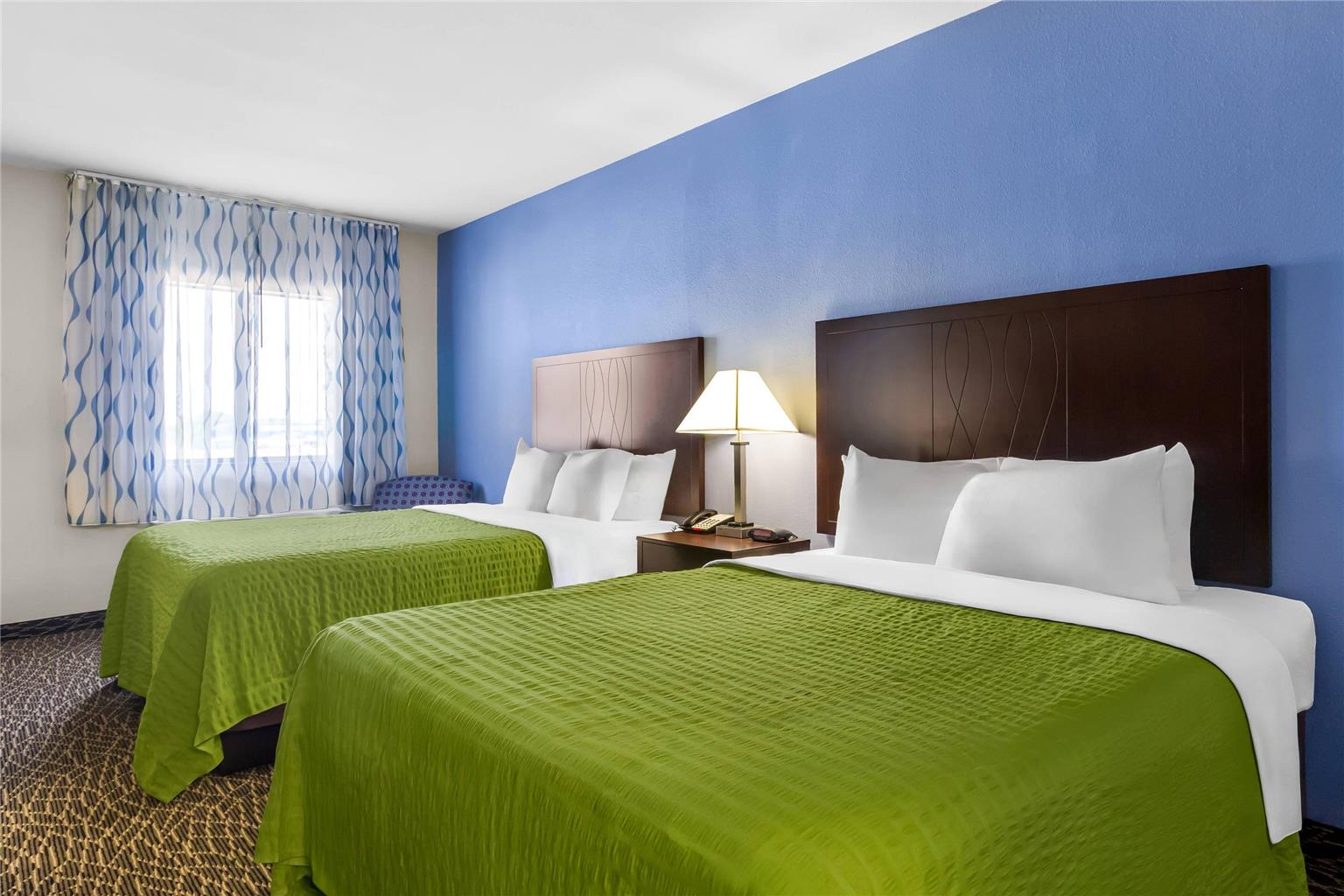 Econo Lodge Bryan TX - photo 15