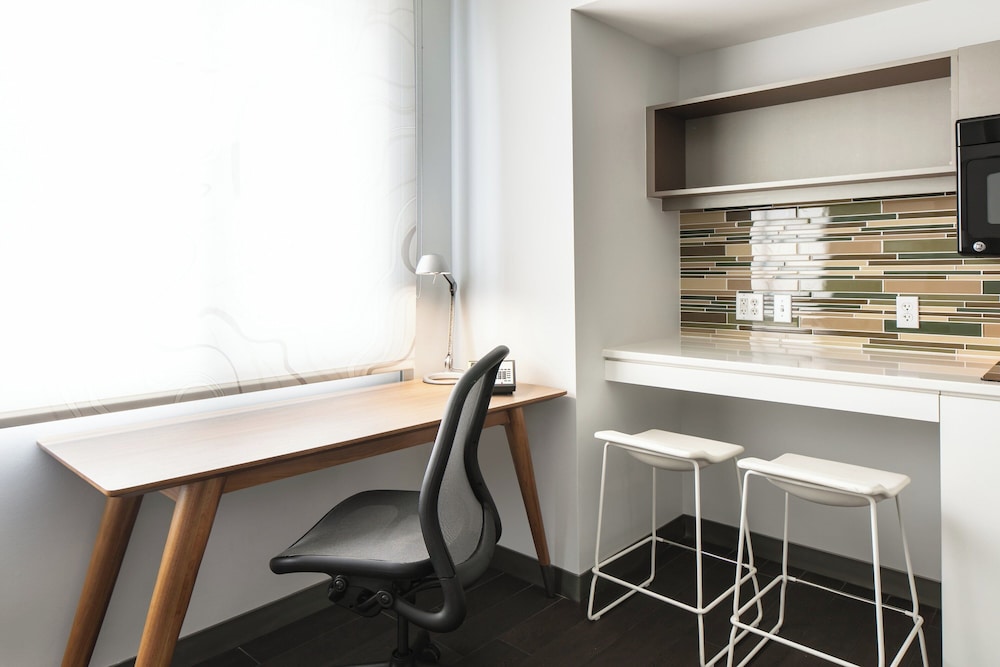 Element Omaha Midtown Crossing - photo 12